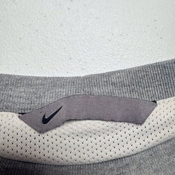Nike Athletics‎ Reversible Shirt Mens Medium Gray White Outdoor Basketball Gym - Picture 13 of 16